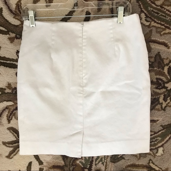 Banana Republic White Pencil Skirt - Picture 4 of 5